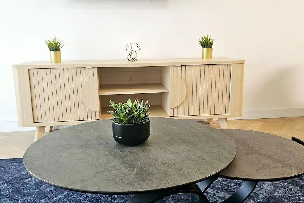 L'Elegant 3P, 2Ch, 2Sdb, Clim, Wifi Gratuit, Parking Prive Apartment Cannes France
